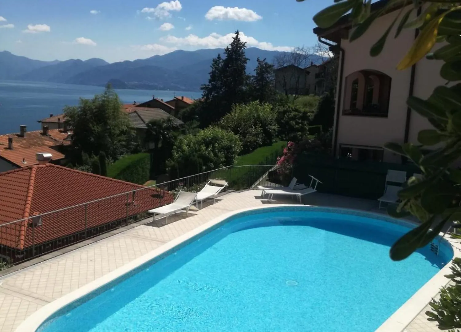 La Casa Di Emy- Larihome A74 San Siro  0*, San Siro (Lombardy) Italy